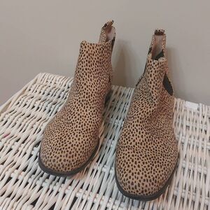 Women Old Navy Black/Tan Spotted Boots Size 9